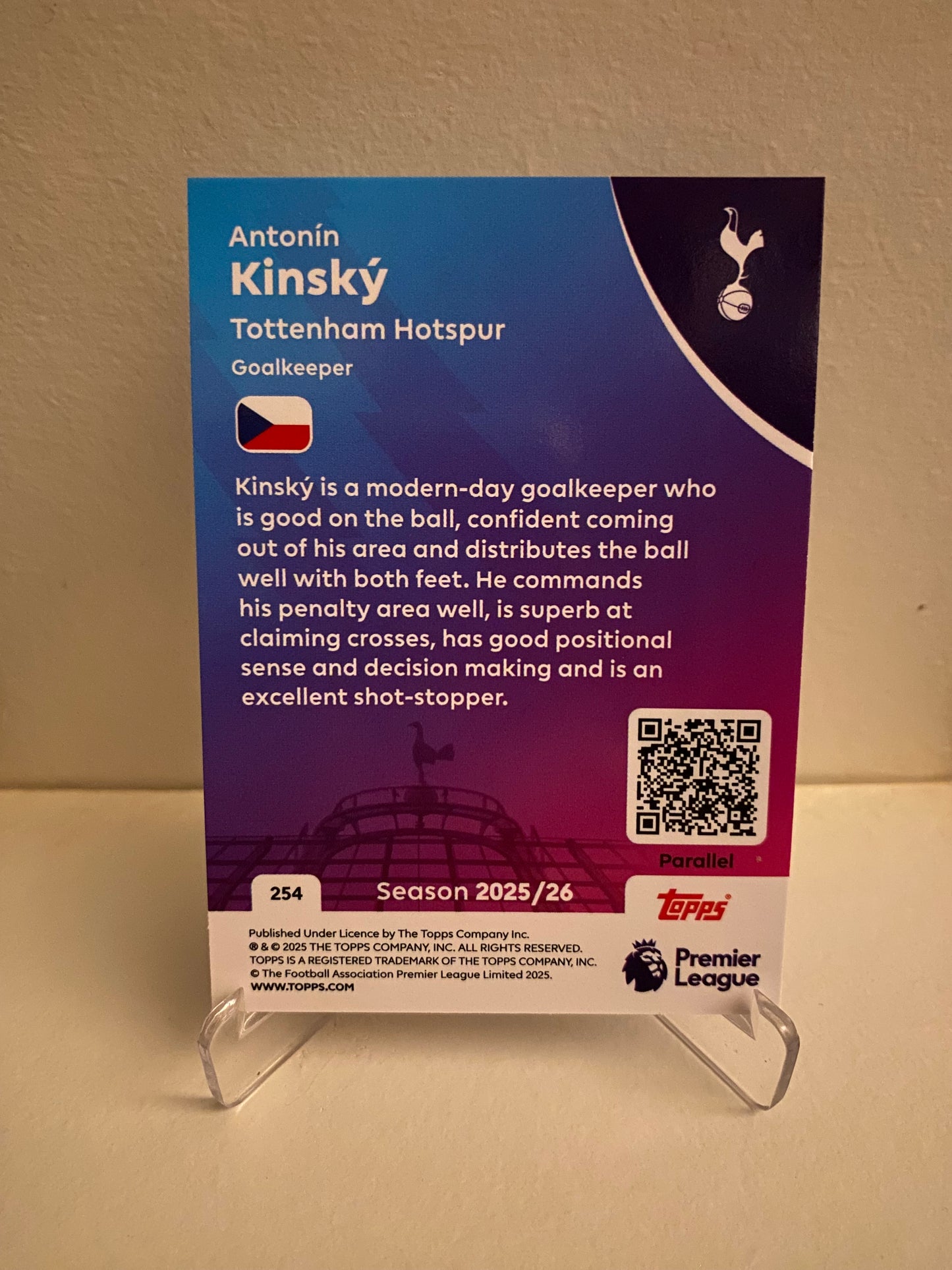 Fodbold kort Topps Premier League 2025/2026 - Blue Parallel Antonin Kinsky - Pokedexet