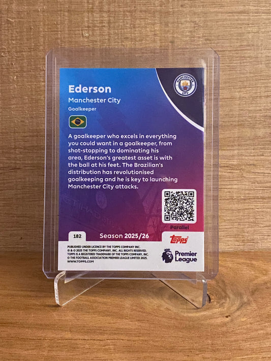 Fodbold kort Topps Premier League 2025/2026 - Manchester City Blue Parallel Ederson