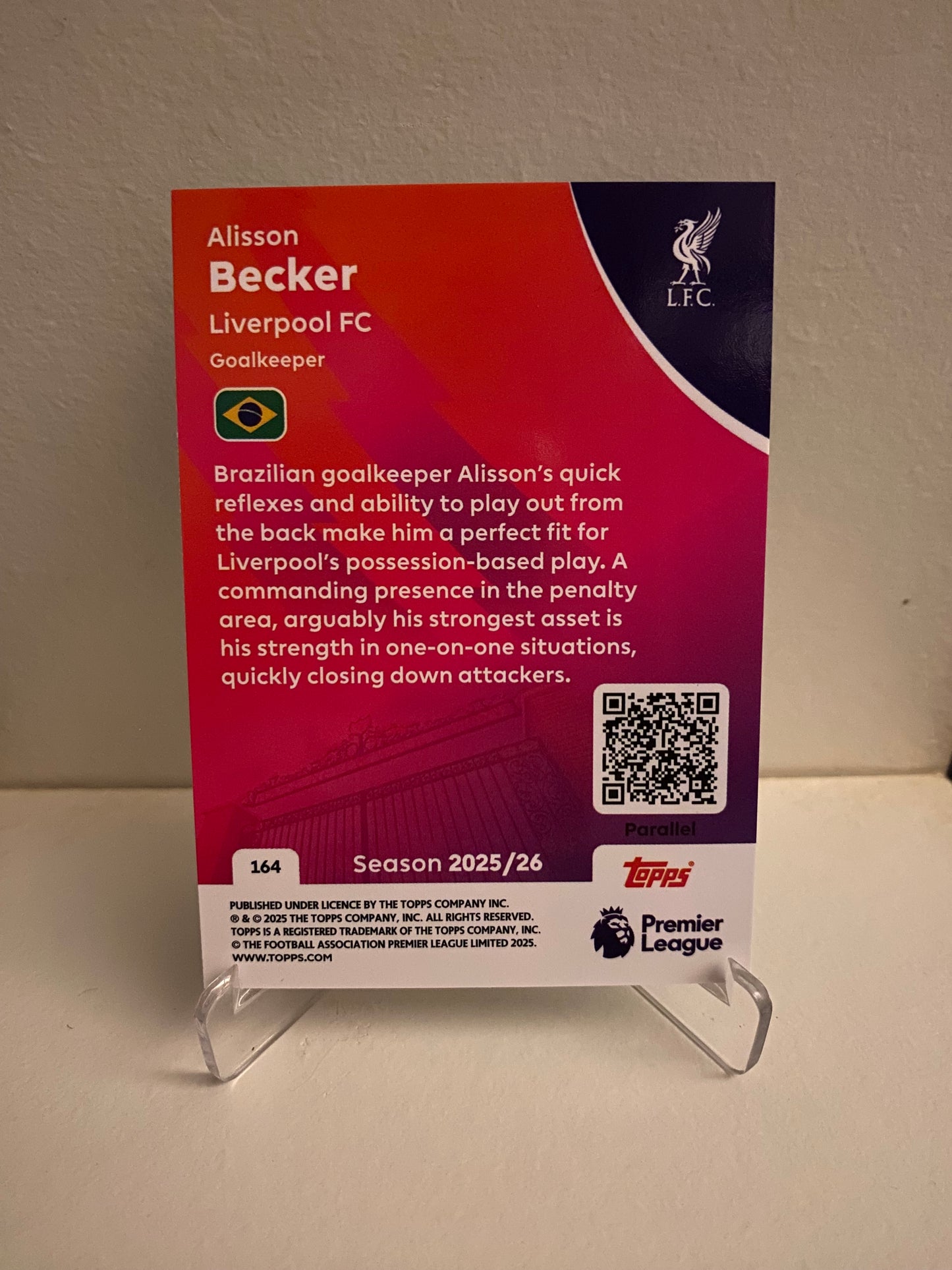 Fodbold kort Topps Premier League 2025/2026 - Green Parallel Alisson Becker - Pokedexet