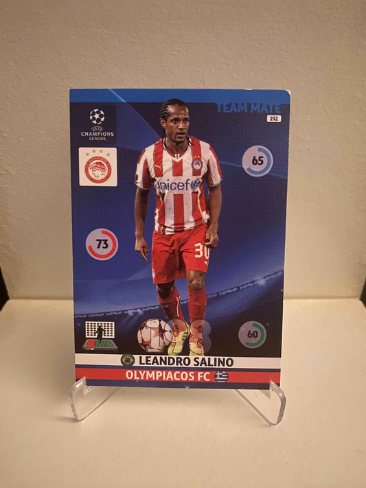 Fodbold kort Panini Adrenalyn XL UEFA Champions League 2014/2015 - Olympiakos Leandro Salino - Pokedexet