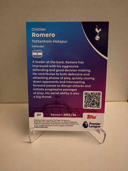 Fodbold kort Topps Premier League 2025/2026 - Blue Parallel Cristian Romero - Pokedexet