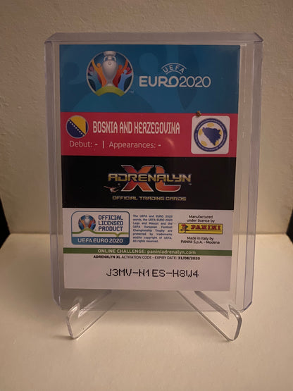 Fodbold kort Panini Adrenalyn XL UEFA EURO 2020 - Bosnien Slutspilshold Holofoil - Pokedexet