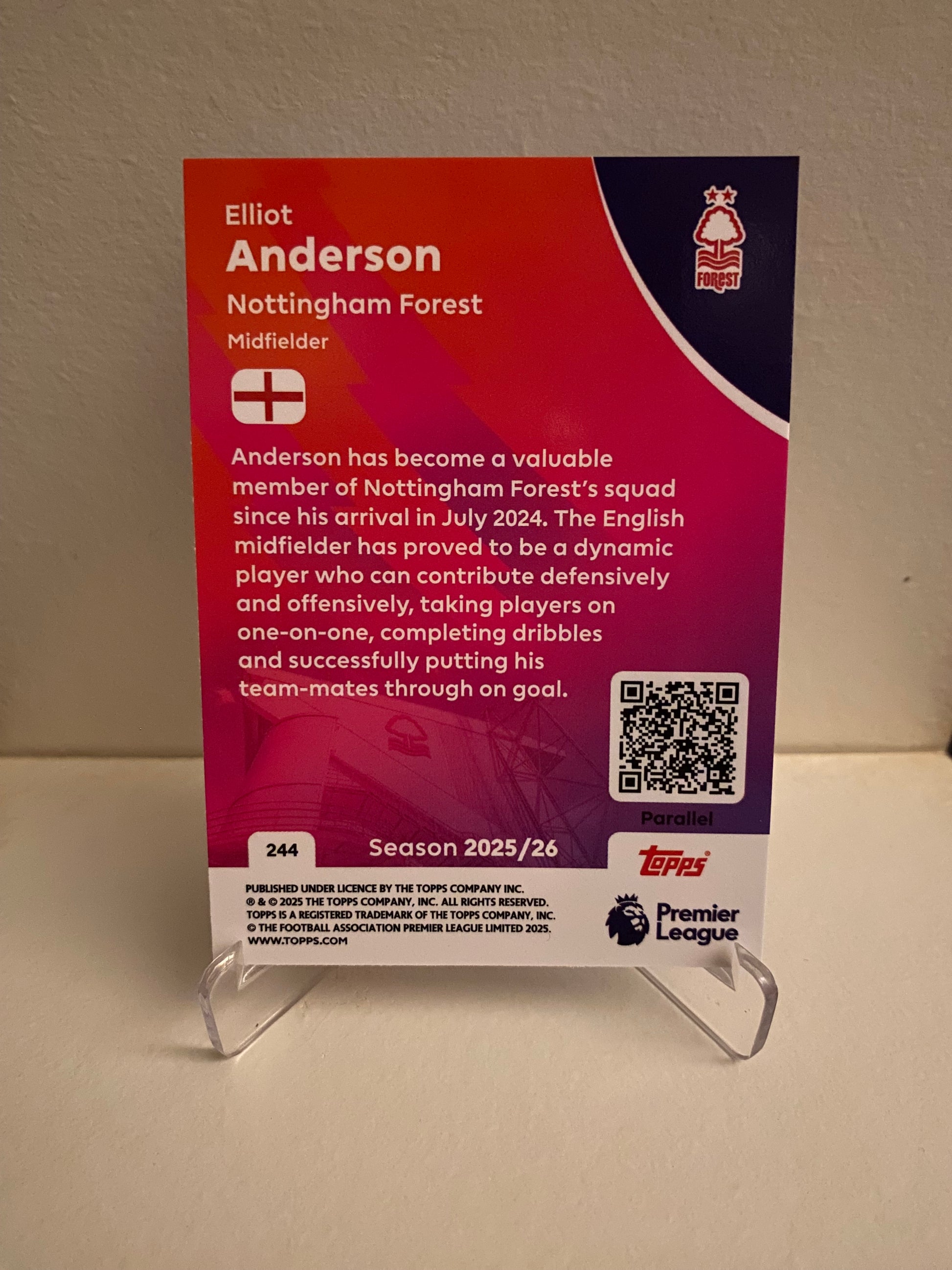 Fodbold kort Topps Premier League 2025/2026 - Blue Parallel Elliot Anderson - Pokedexet