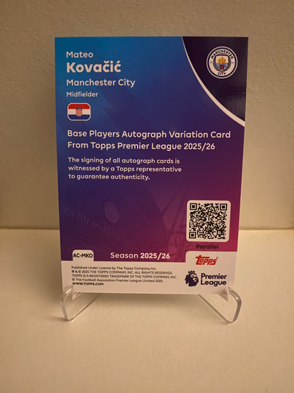 Fodbold kort Topps Premier League 2025/2026 - Green Parallel Autograph Mateo Kovacic 15/99 - Pokedexet