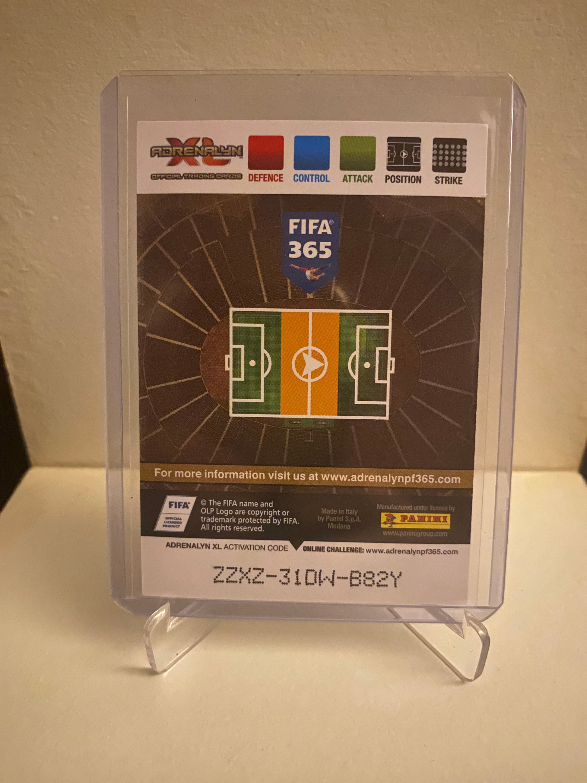 Panini Adrenalyn XL FIFA 365 - Leicester City Riyad Mahrez Holofoil - Pokedexet