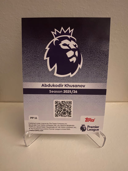 Fodbold kort Topps Premier League 2025/2026 - Premier Pull Ultra Limited Edition Abdukodir Khusanov - Pokedexet
