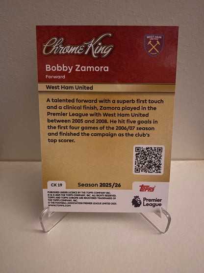Fodbold kort Topps Premier League 2025/2026 - Chrome King Bobby Zamora - Pokedexet
