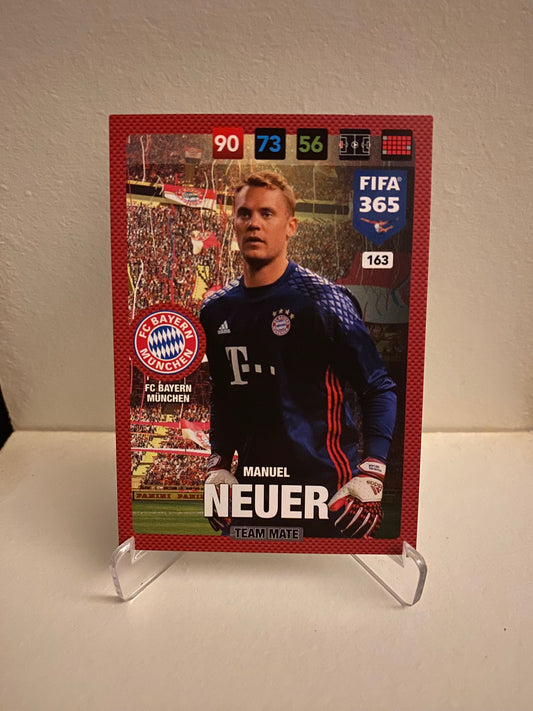 Fodbold kort Panini Adrenalyn XL FIFA 365 2017 - Bayern München Manuel Neuer - Pokedexet