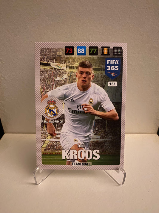 Fodbold kort Panini Adrenalyn XL FIFA 365 2017 - Real Madrid Toni Kroos - Pokedexet