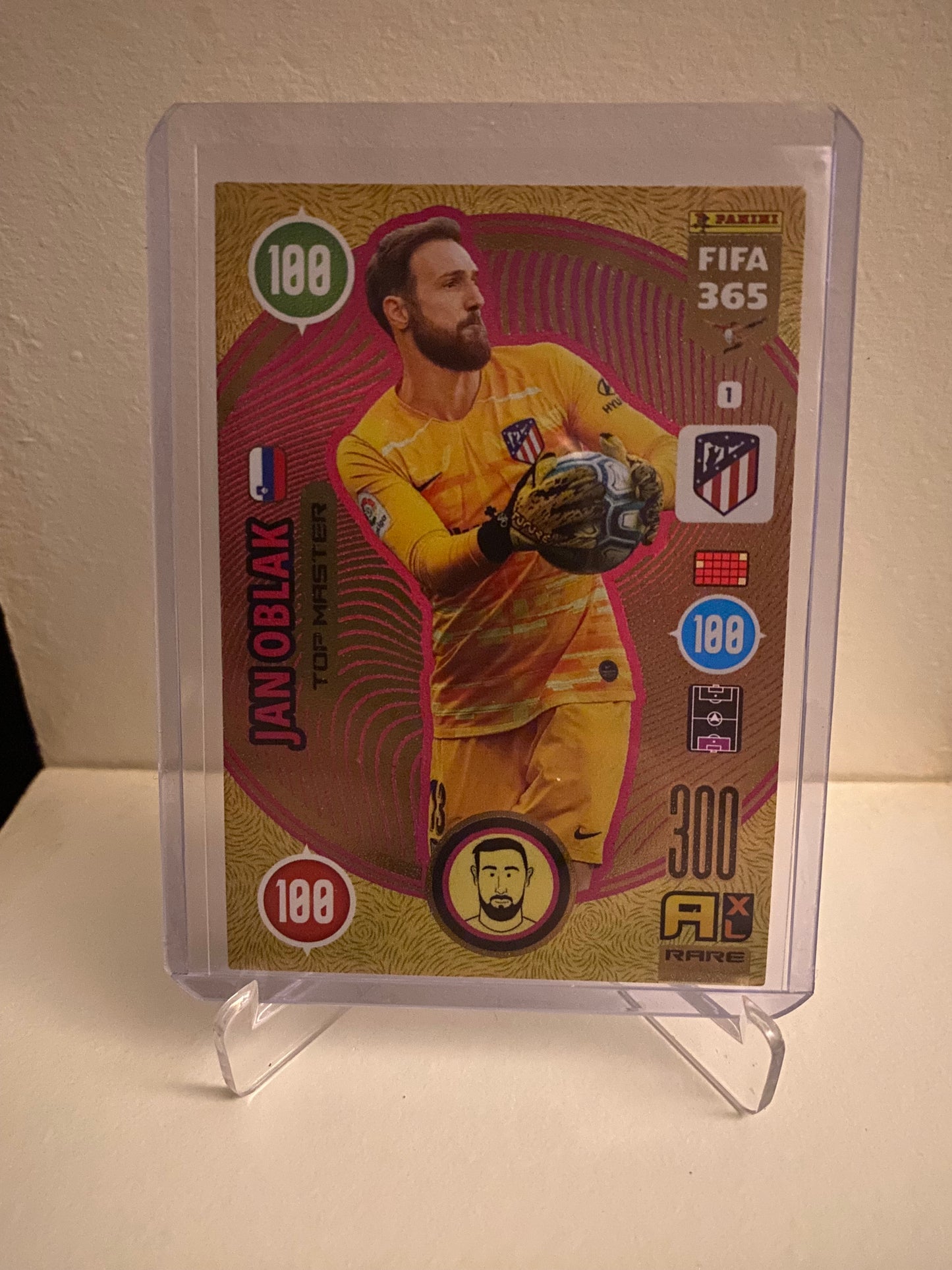 Fodbold kort Panini Adrenalyn XL FIFA 365 2021 - Atletico Madrid Jan Oblak Holofoil - Pokedexet