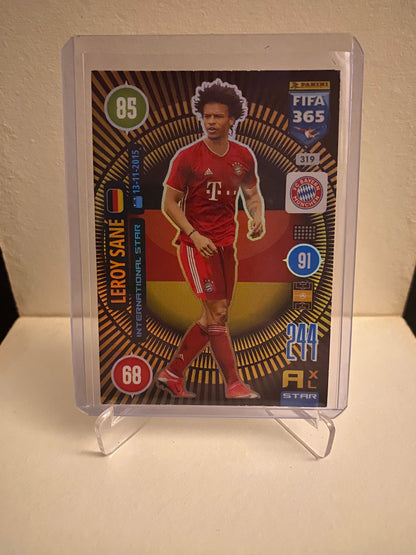 Panini Adrenalyn XL FIFA 365 2021 - Bayern München Leroy Sane Holofoil - Pokedexet