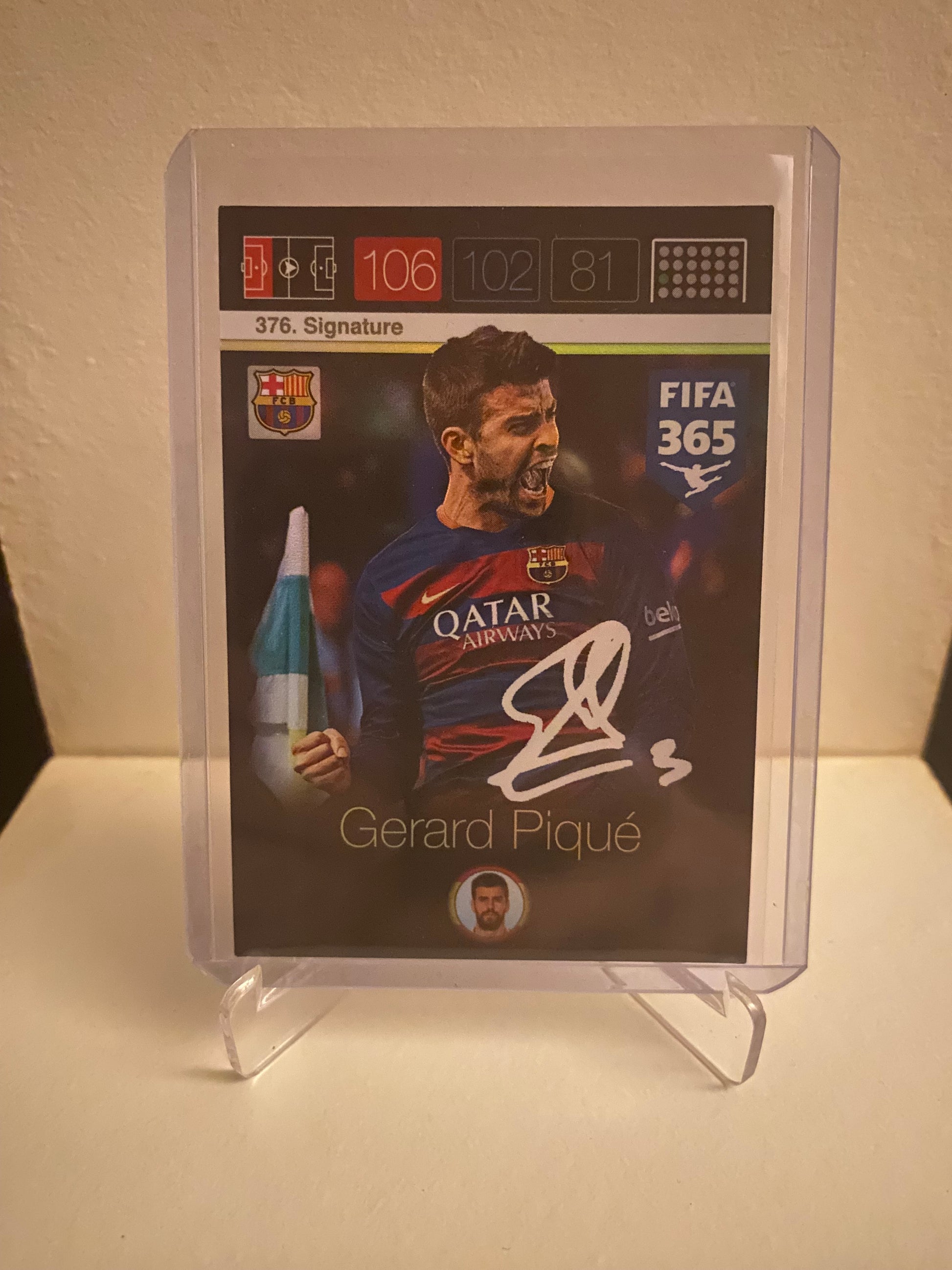 Panini Adrenalyn XL FIFA 365 - Barcelona Gerard Pique Holofoil - Pokedexet