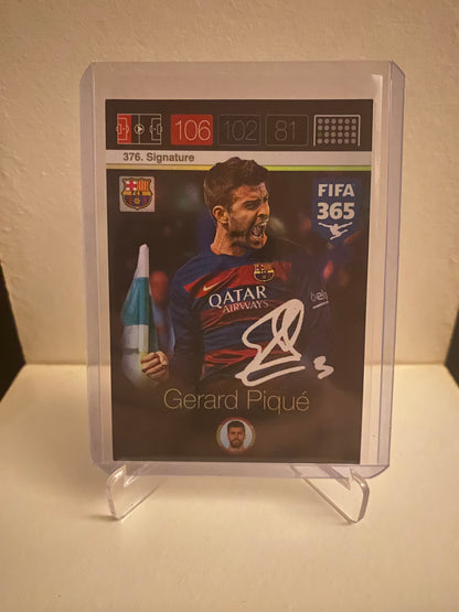 Panini Adrenalyn XL FIFA 365 - Barcelona Gerard Pique Holofoil - Pokedexet