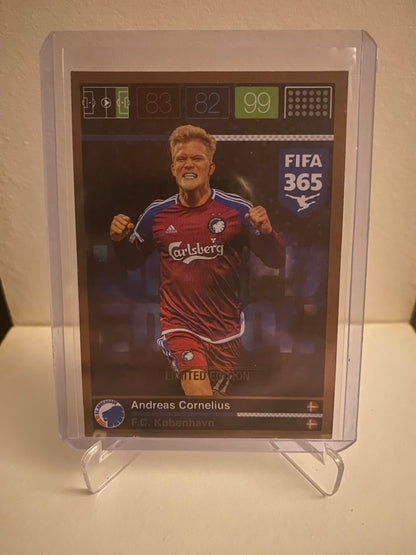 Panini Adrenalyn XL FIFA 365 - FC København Andreas Cornelius Holofoil - Pokedexet