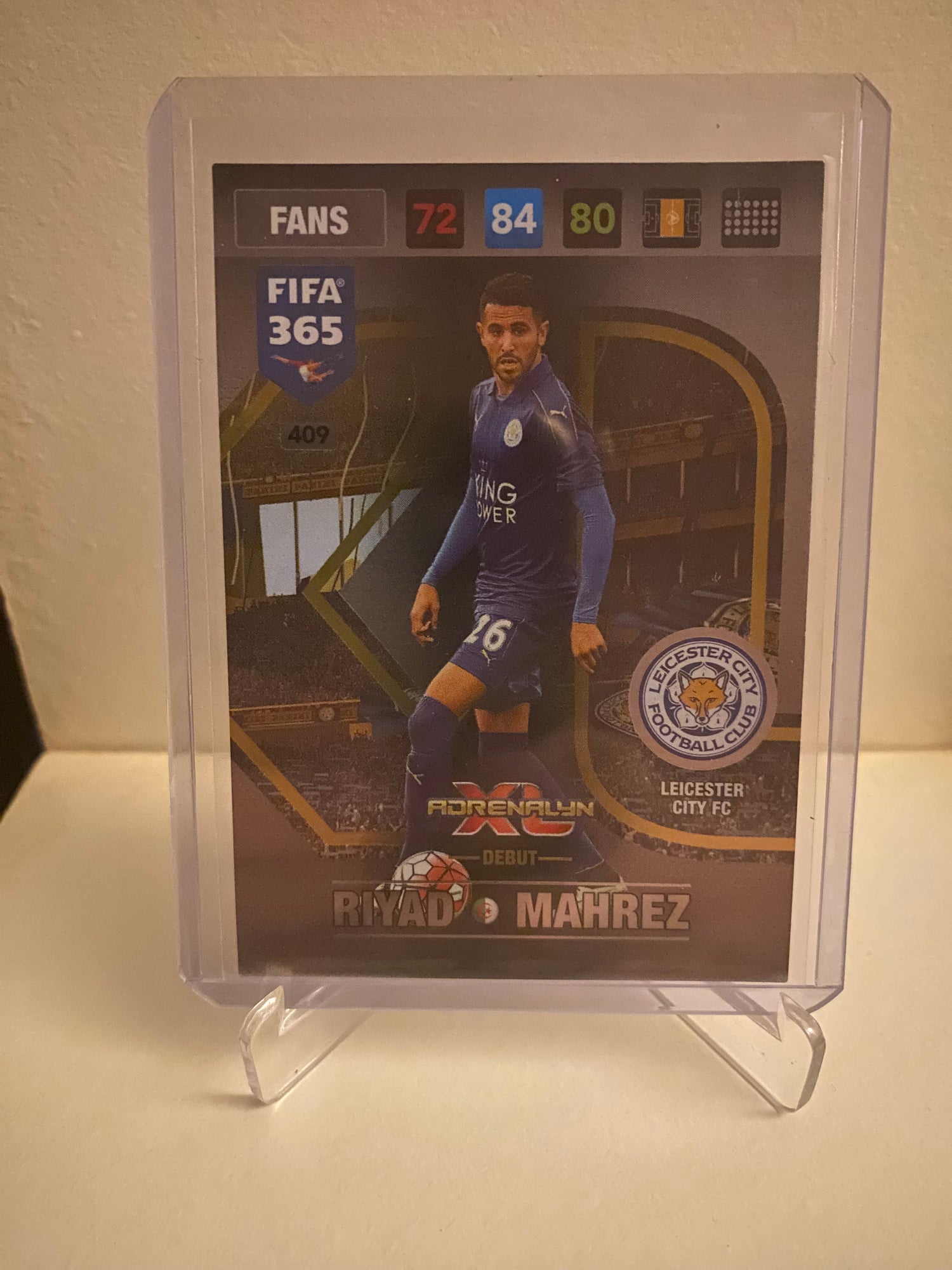 Fodbold kort Panini Adrenalyn XL FIFA 365 - Leicester City Riyad Mahrez Holofoil - Pokedexet