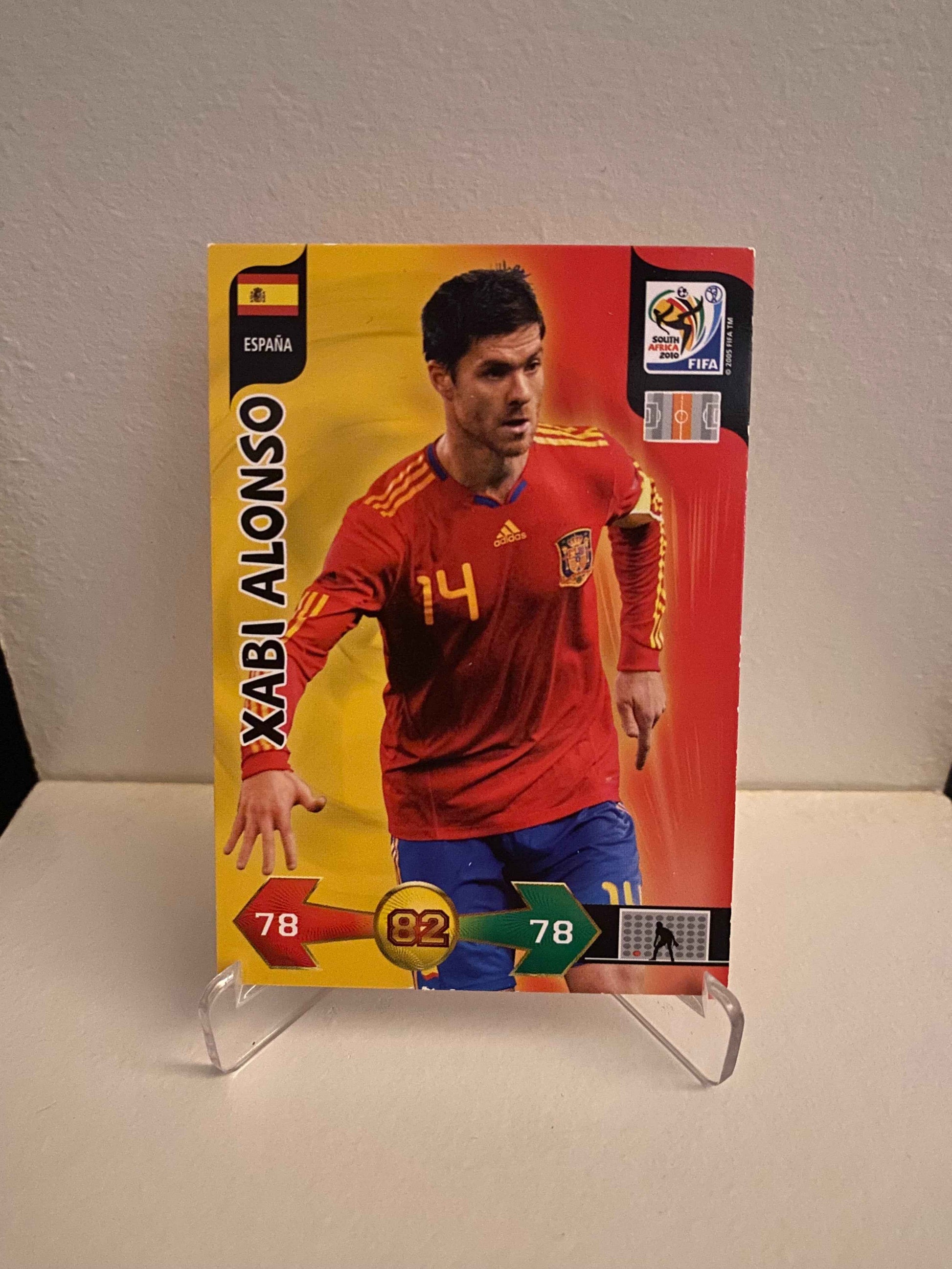 Fodbold kort Panini Adrenalyn XL FIFA World Cup 2010 - Spanien Xabi Alonso - Pokedexet