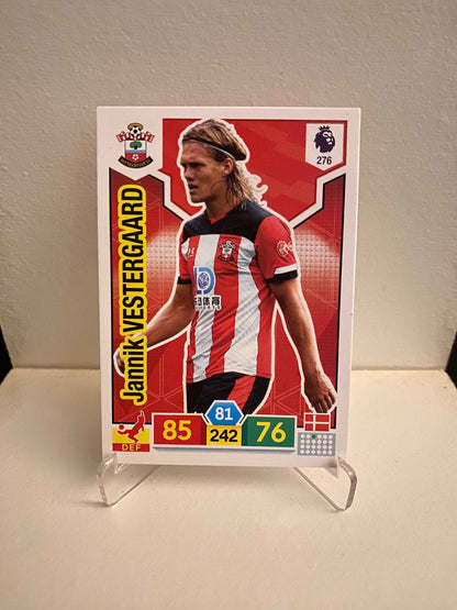 Fodbold kort Panini Adrenalyn XL Premier League 2019/2020 - Southampton Jannik Vestergaard - Pokedexet