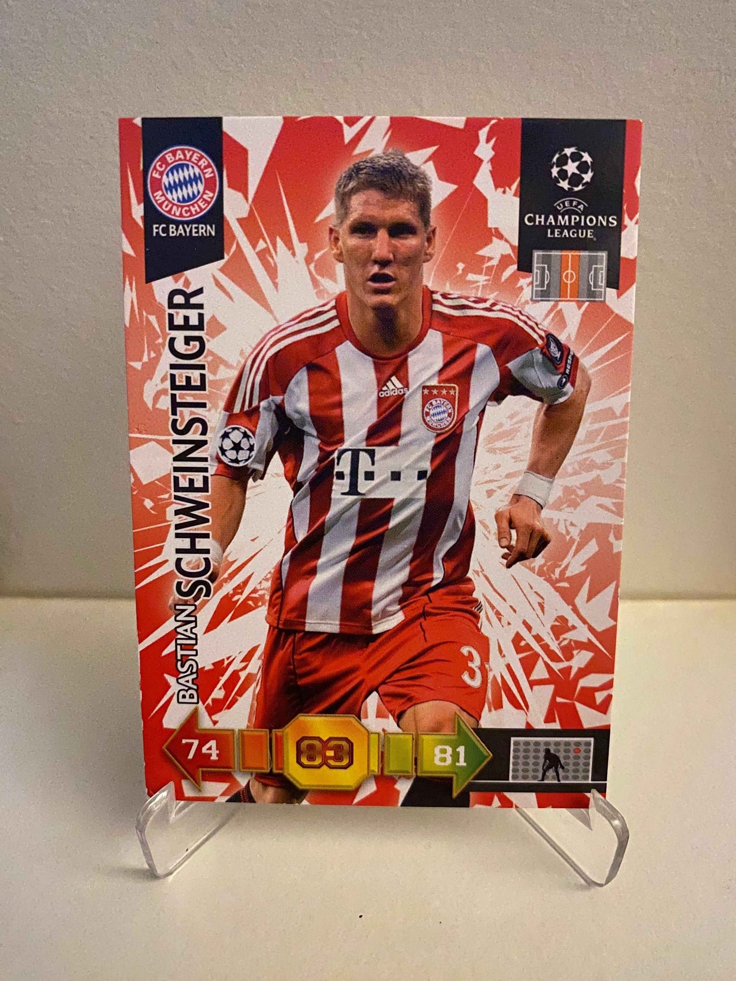 Fodbold kort Panini Adrenalyn XL UEFA Champions League 2010-2011 - Bayern München Bastian Schweinsteiger - Pokedexet