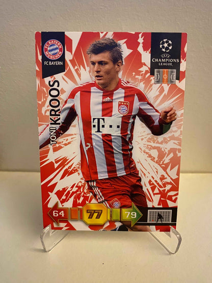Fodbold kort Panini Adrenalyn XL UEFA Champions League 2010-2011 - Bayern München Toni Kroos - Pokedexet