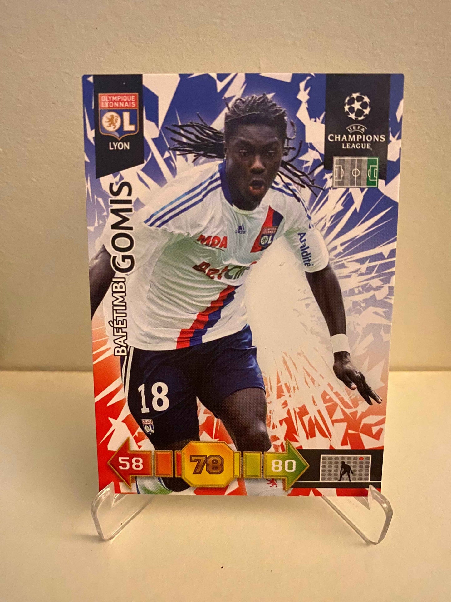 Fodbold kort Panini Adrenalyn XL UEFA Champions League 2010-2011 - Olympique Lyon Bafetimbi Gomis - Pokedexet