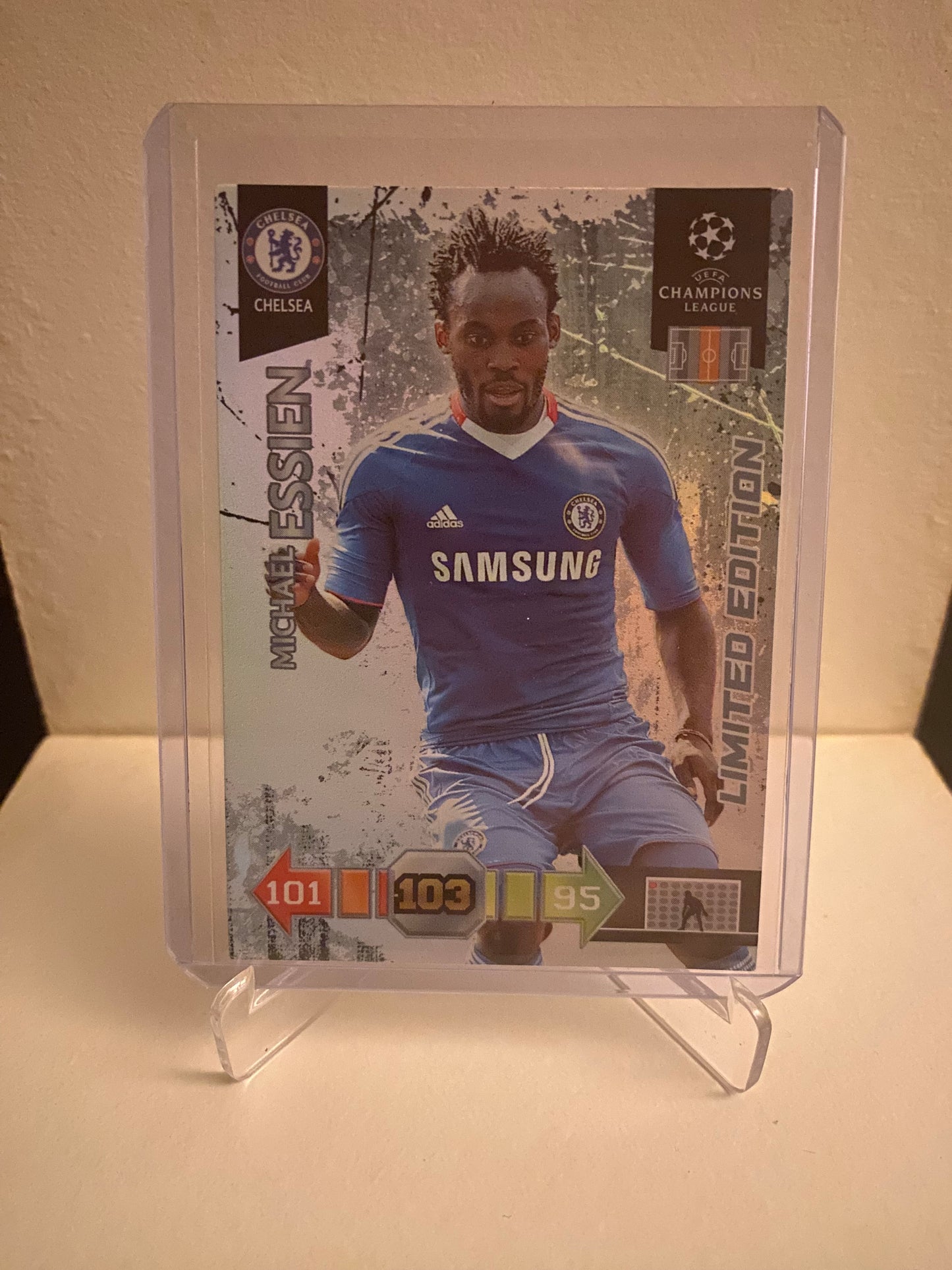 Fodbold kort Panini Adrenalyn XL UEFA Champions League 2010/2011 - Chelsea Michael Essien Holofoil - Pokedexet