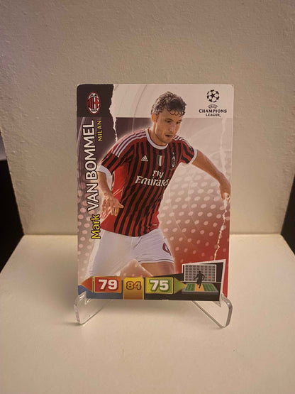 Fodbold kort Panini Adrenalyn XL UEFA Champions League 2011/2012 - AC Milan Mark Van Bommel - Pokedexet