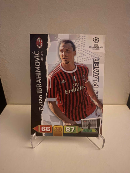 Fodbold kort Panini Adrenalyn XL UEFA Champions League 2011/2012 - AC Milan Zlatan Ibrahimovic - Pokedexet