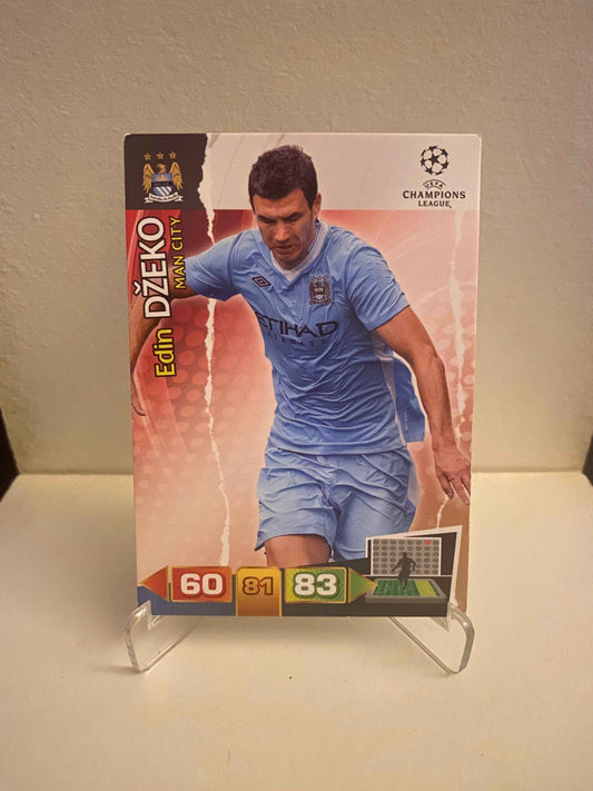 Fodbold kort Panini Adrenalyn XL UEFA Champions League 2011/2012 - Manchester City Edin Dzeko - Pokedexet