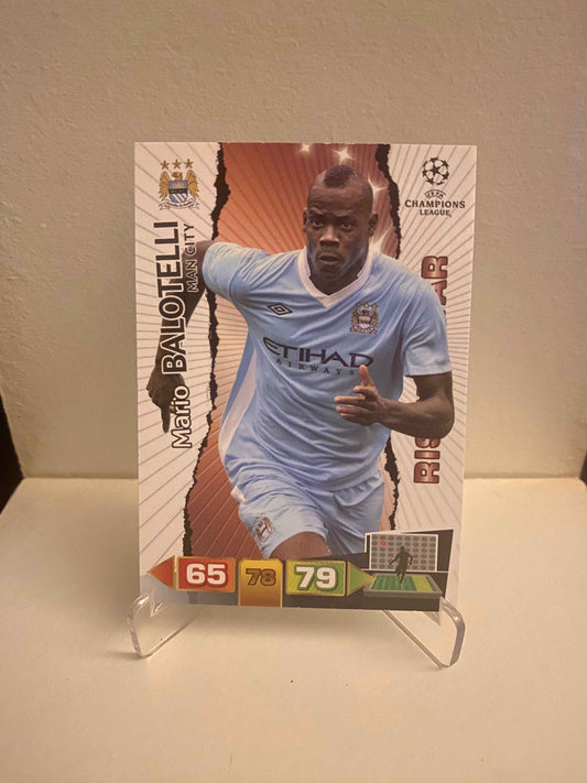 Fodbold kort Panini Adrenalyn XL UEFA Champions League 2011/2012 - Manchester City Mario Balotelli - Pokedexet