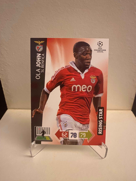 Fodbold kort Panini Adrenalyn XL UEFA Champions League 2012/2013 - Benfica OIa John - Pokedexet