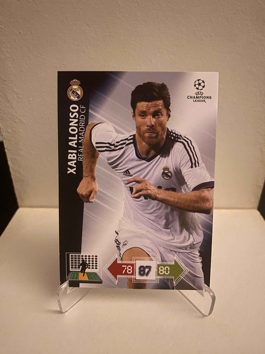 Fodbold kort Panini Adrenalyn XL UEFA Champions League 2012/2013 - Real Madrid Xabi Alonso - Pokedexet