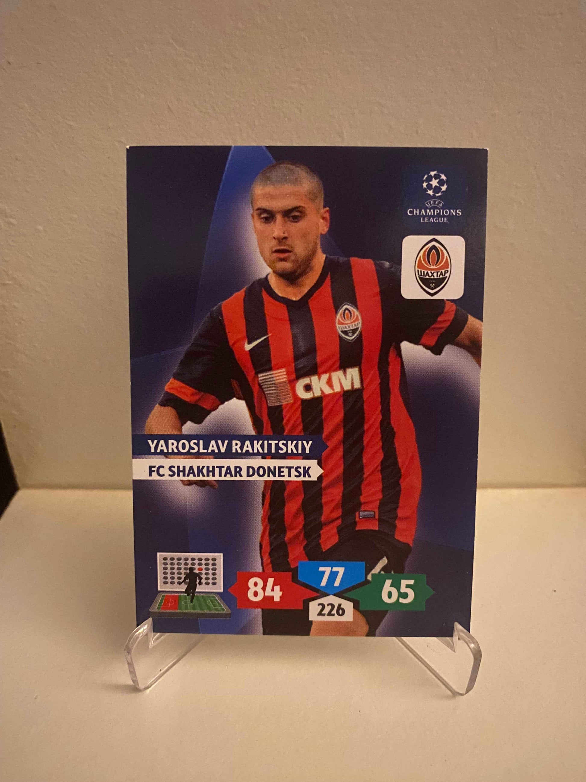 Fodbold kort Panini Adrenalyn XL UEFA Champions League 2013/2014 - Shaktar Donetsk Yaroslav Rakitskiy - Pokedexet
