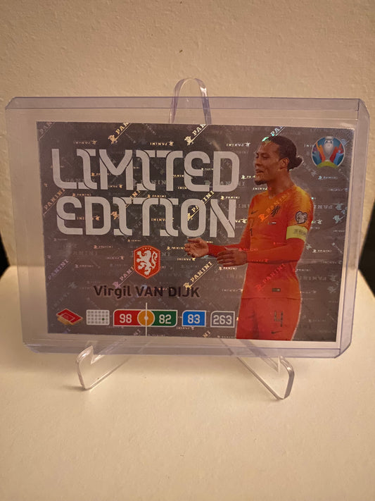 Panini Adrenalyn XL UEFA EURO 2020 Holland Virgil Van Dijk Holofoil