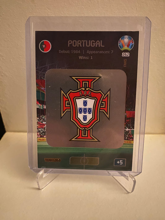 Panini Adrenalyn XL UEFA EURO 2020 Portugal Emblem Holofoil