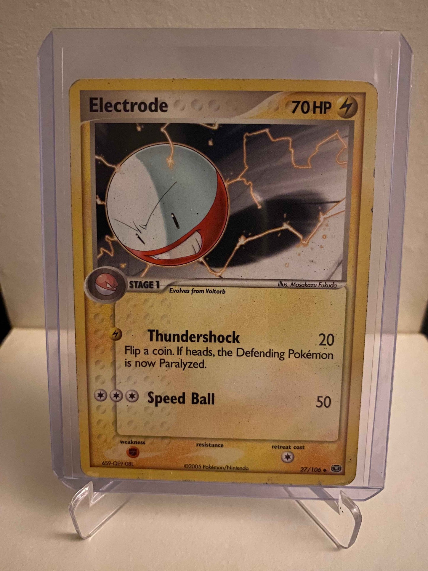 Pokemon kort EX Emerald - Electrode (27/106) - Pokedexet