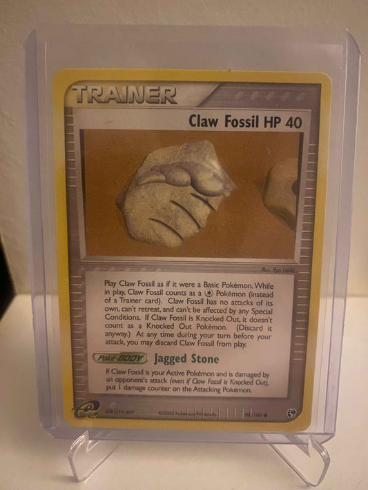 Pokemon kort EX Sandstorm - Claw Fossil HP 40 (90/100) - Pokedexet