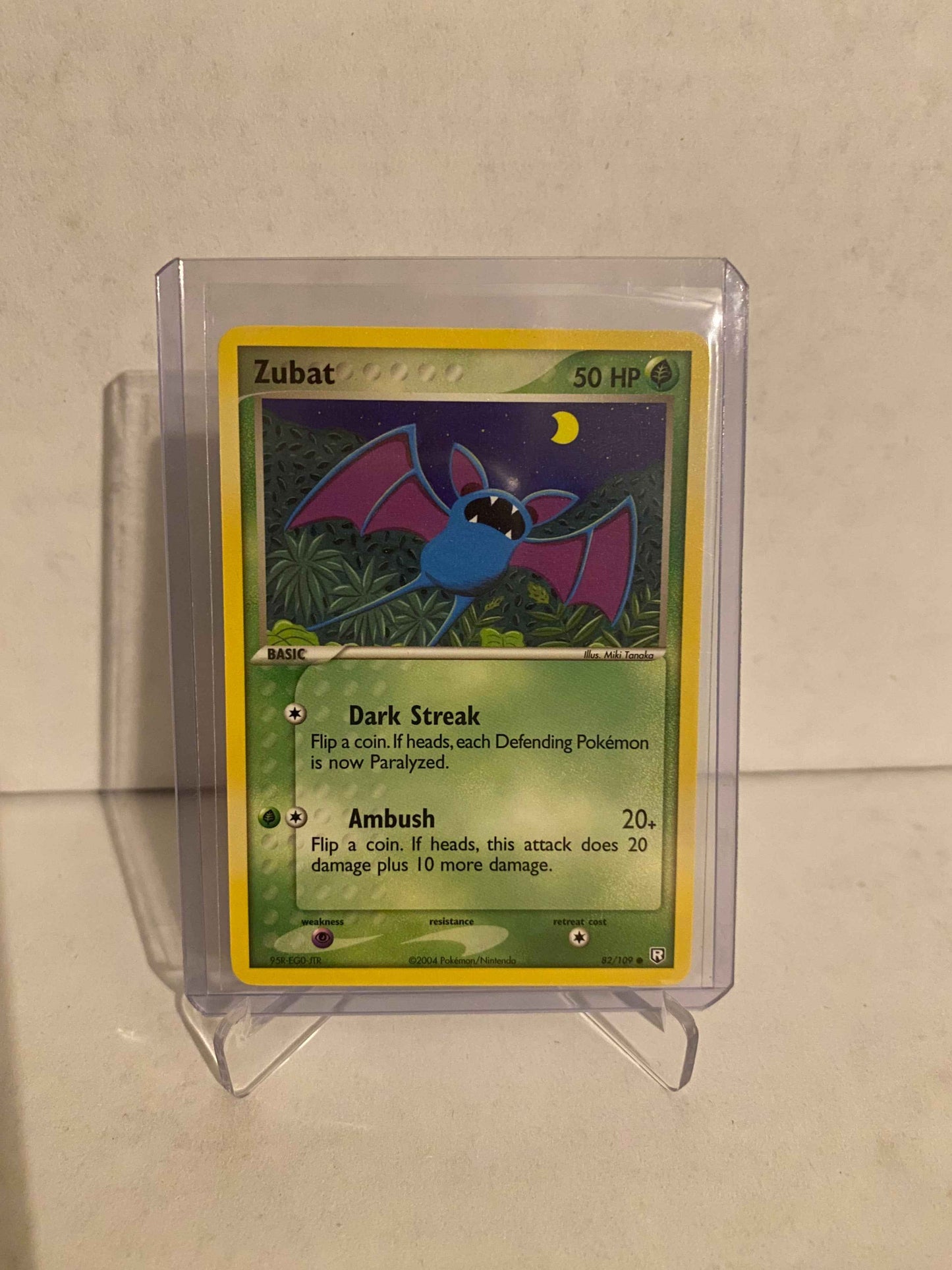 Pokemon kort EX Team Rocket Returns - Zubat (82/109) - Pokedexet