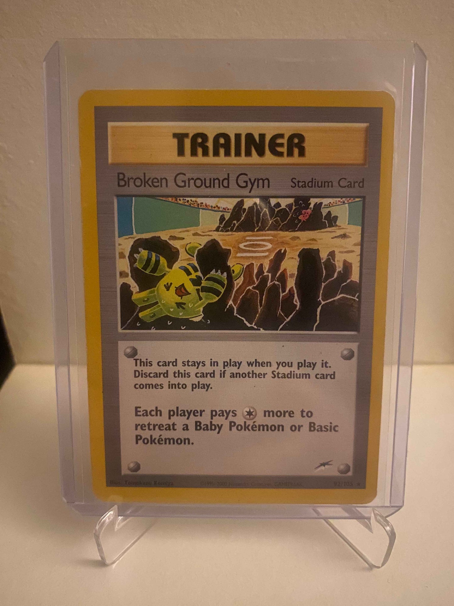 Pokemon kort Neo Destiny - Broken Ground Gym (92/105) - Pokedexet