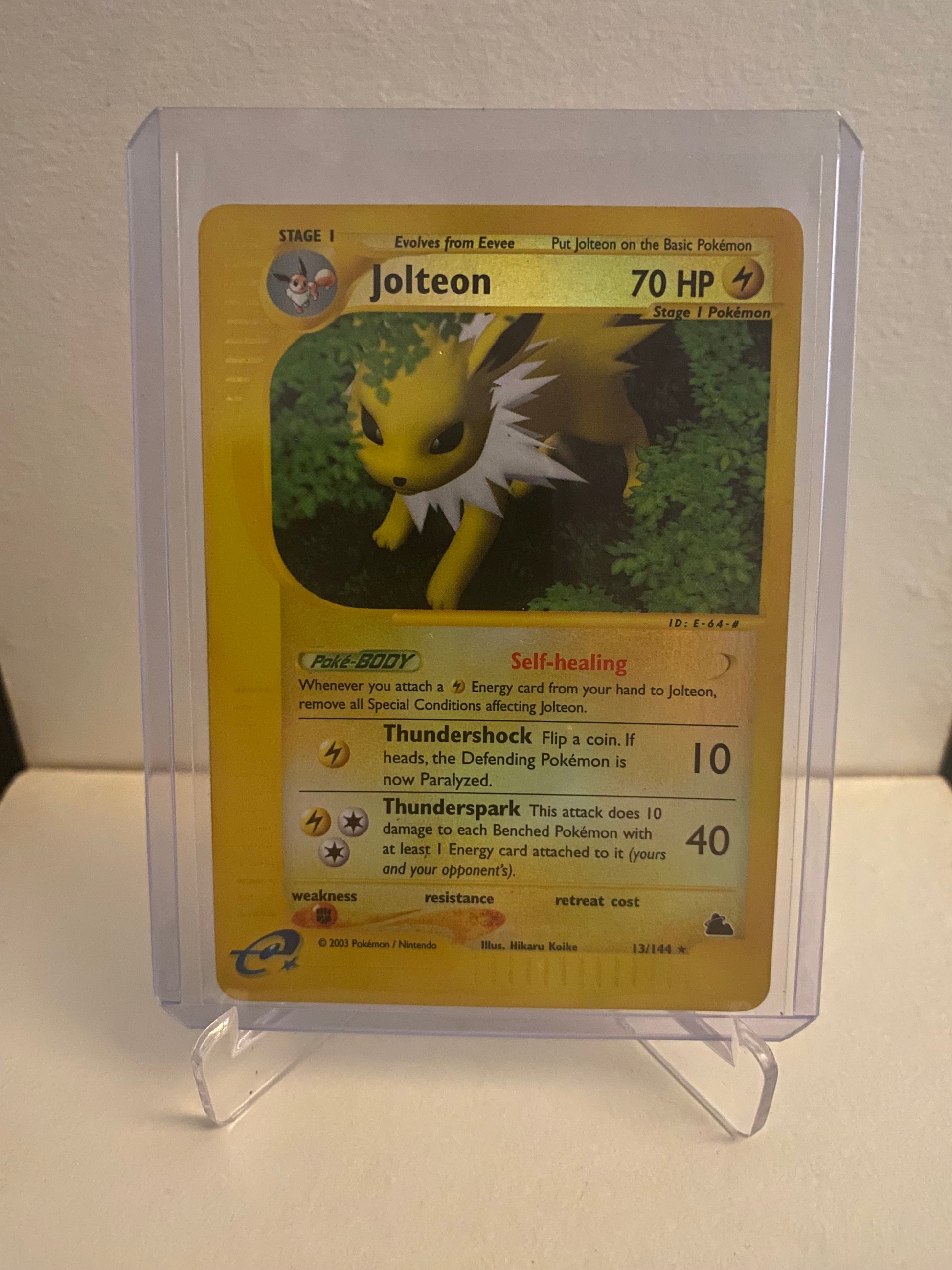 Pokemon Skyridge Jolteon Reverse Holofoil (13/144)