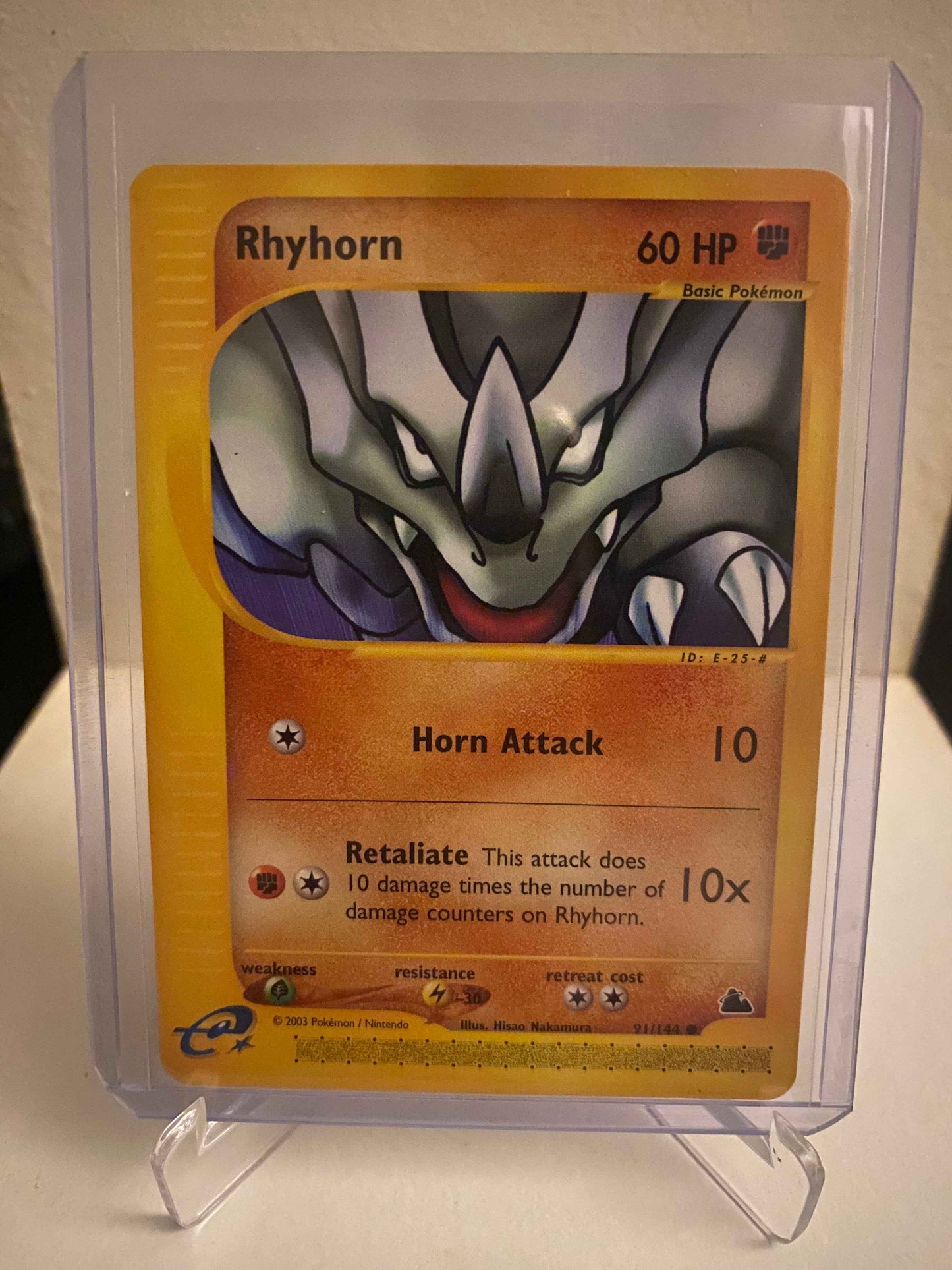 Pokemon kort Skyridge - Rhyhorn (91/144) - Pokedexet