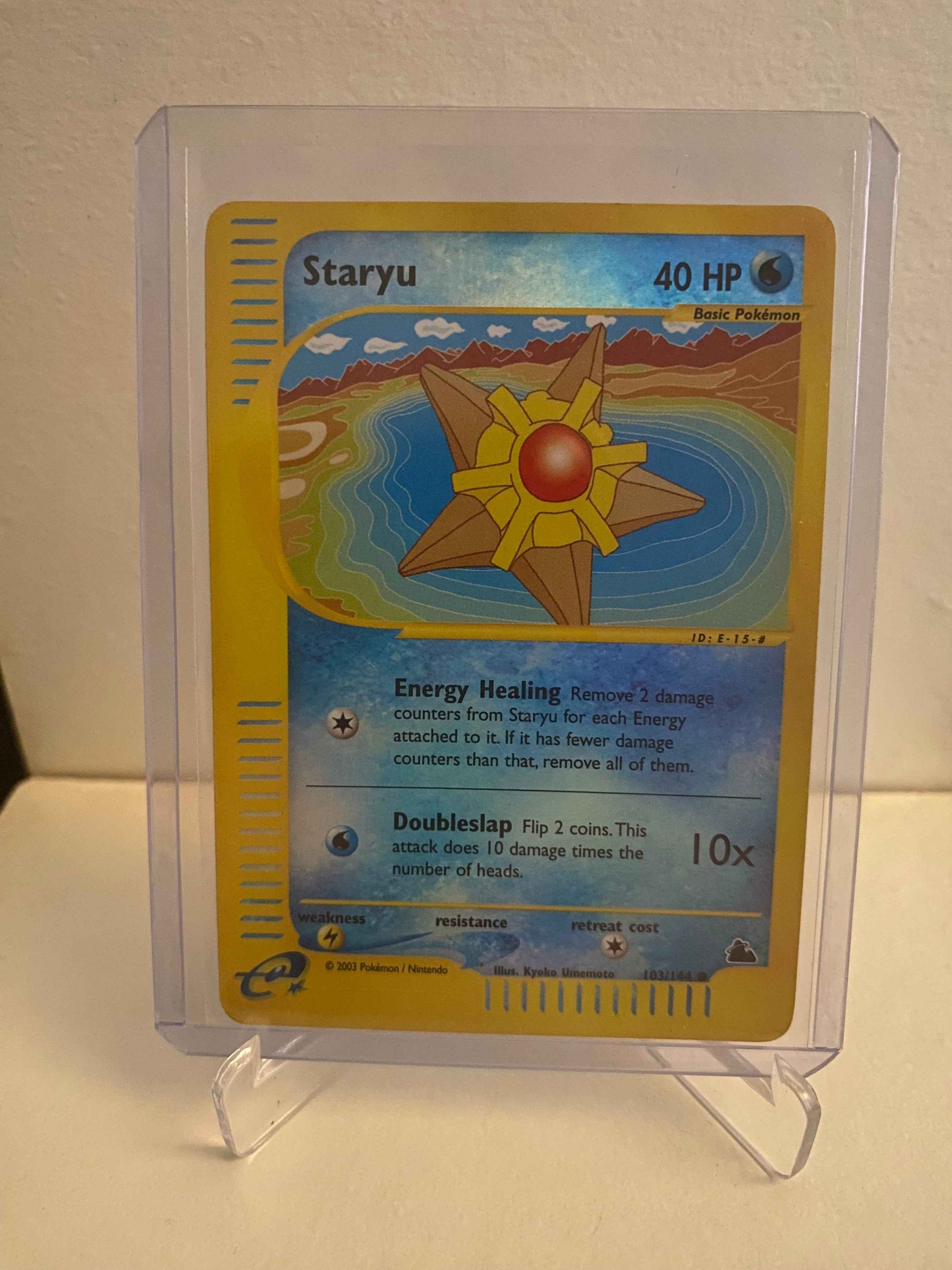 Pokemon kort Skyridge - Staryu Reverse Holofoil (103/144) - Pokedexet