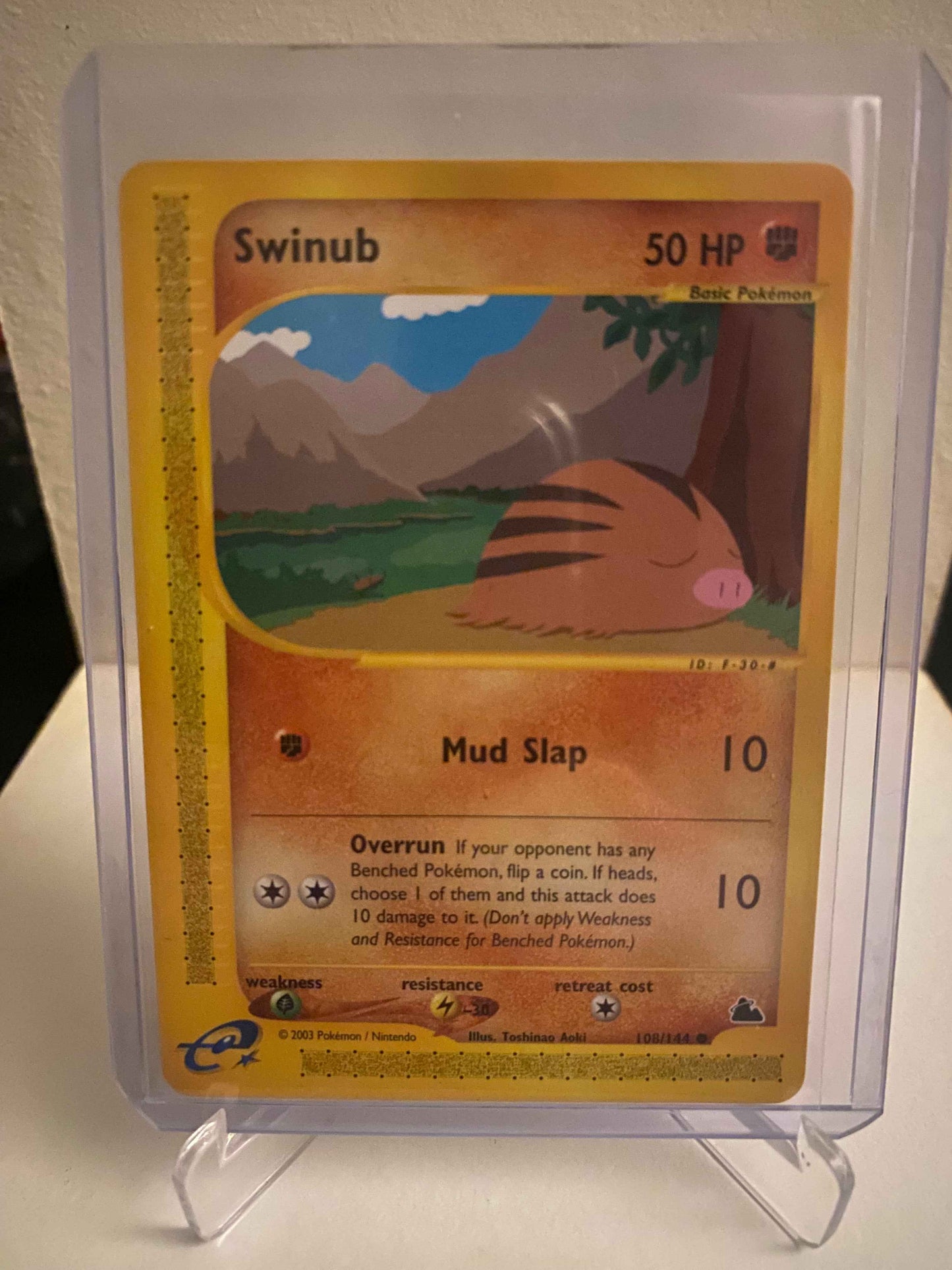 Pokemon kort Skyridge - Swinub (108/144) - Pokedexet