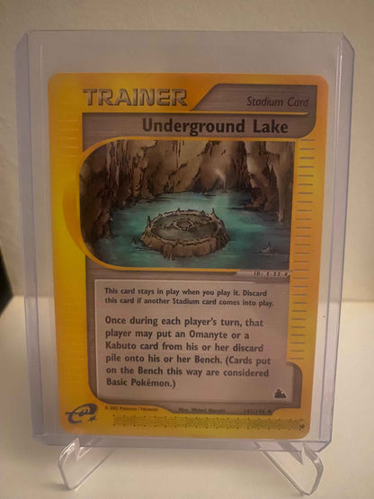 Pokemon kort Skyridge - Underground Lake (141/144) - Pokedexet