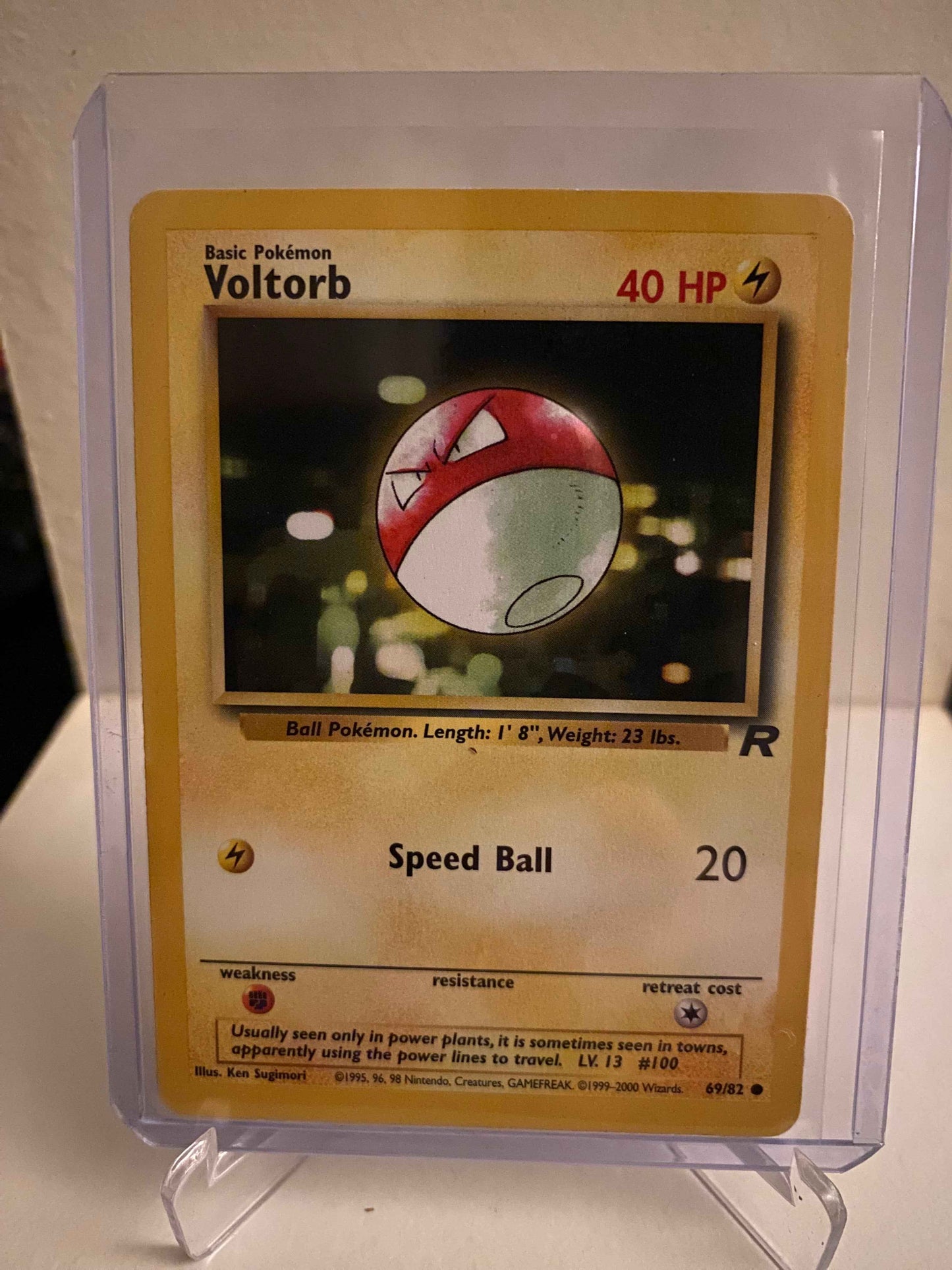 Pokemon kort Team Rocket - Voltorb (69/82) - Pokedexet