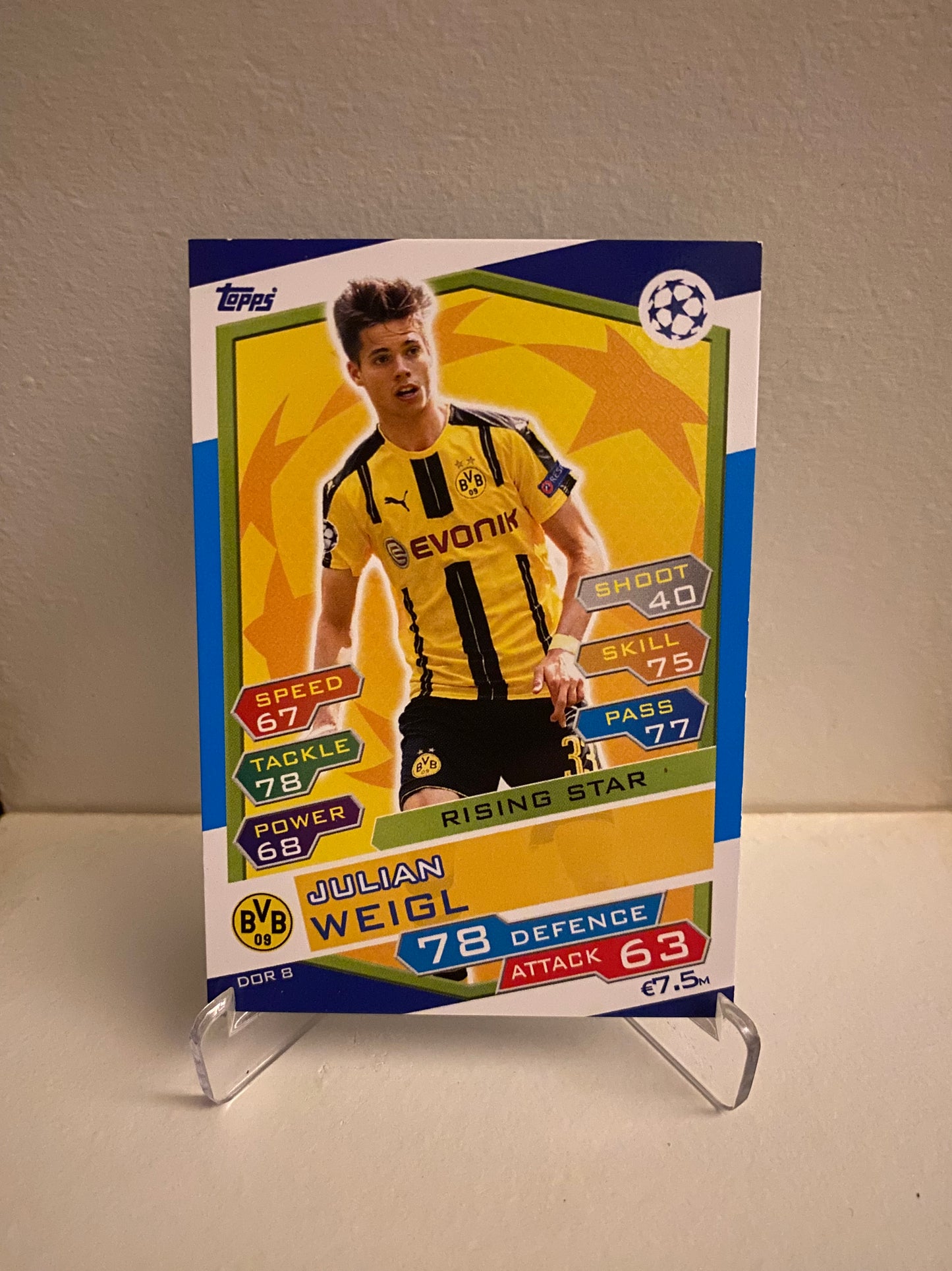 Fodbold kort Topps Match Attax UEFA Champions League 2016/2017 - Borussia Dortmund Julian Weigl - Pokedexet