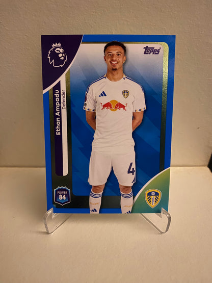 Fodbold kort Topps Premier League 2025/2026 - Blue Parallel Ethan Ampadu - Pokedexet