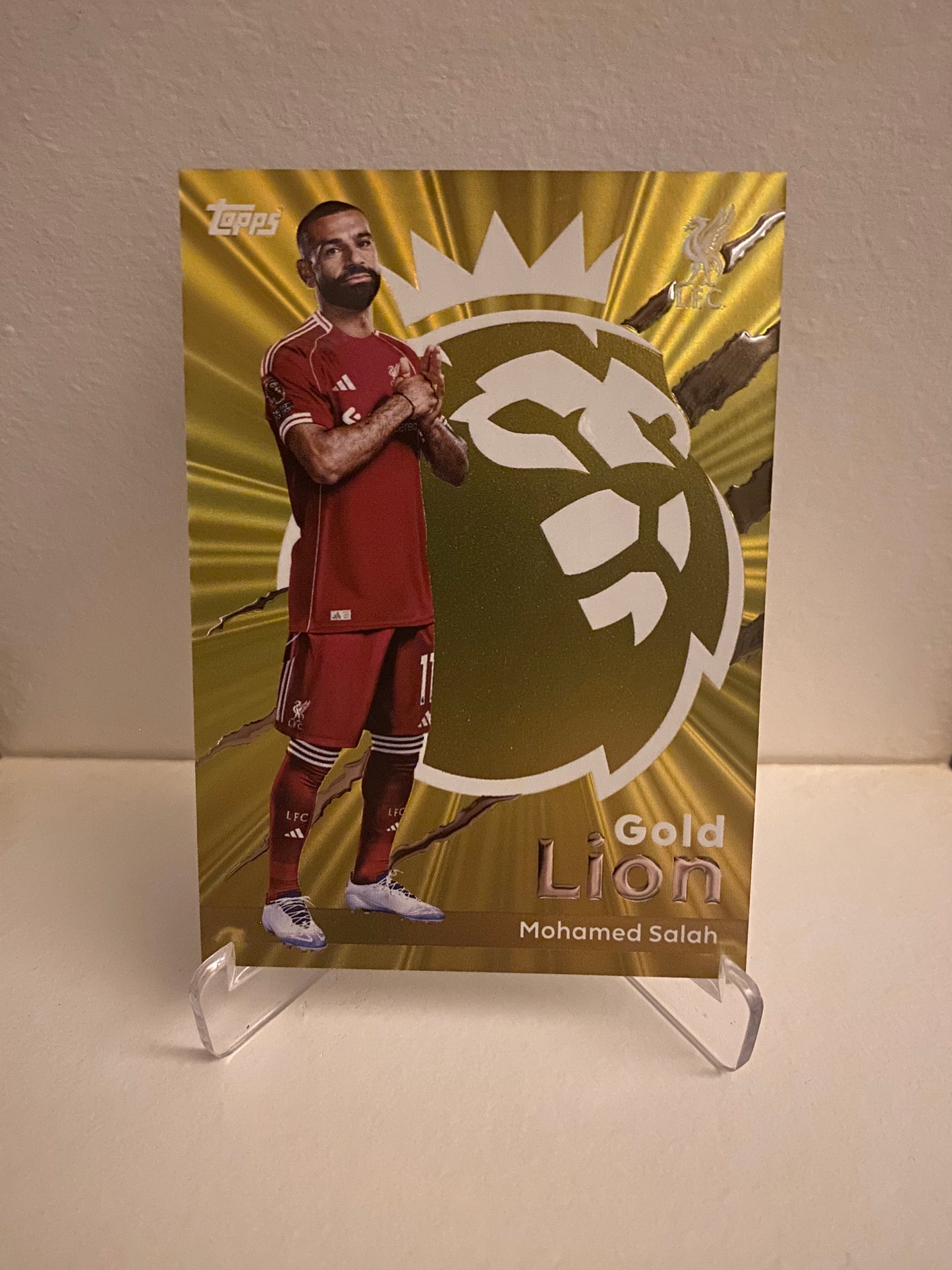 Fodbold kort Topps Premier League 2025/2026 - Gold Lion Mohamed Salah - Pokedexet