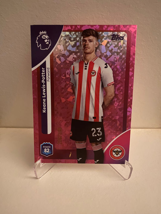 Topps Premier League 2025/2026 Pink Parallel Keane Lewis-Potter 206/399