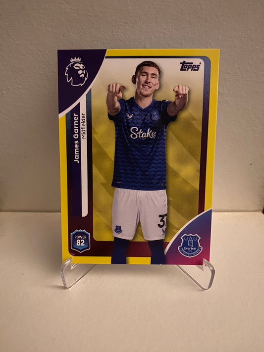 Fodbold kort Topps Premier League 2025/2026 - Yellow Parallel James Garner - Pokedexet